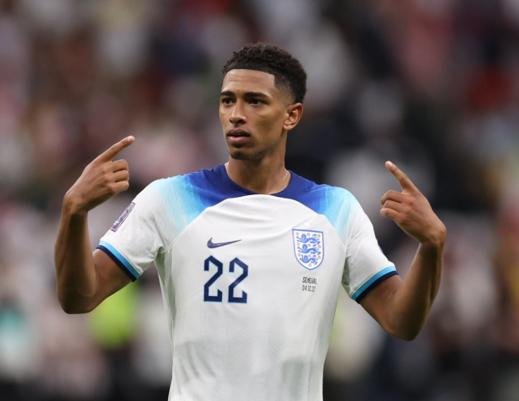 阿隆索执教皇马：困境重重，挑战不断