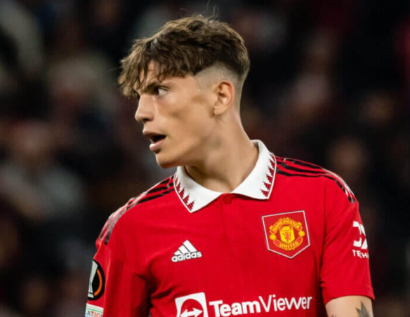 英格兰联赛杯1/4决赛：加纳乔闪耀，切尔西强势晋级