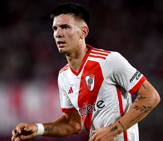 肯佩斯评马斯坦托诺皇马处境：需展特质、显勇气、证自我